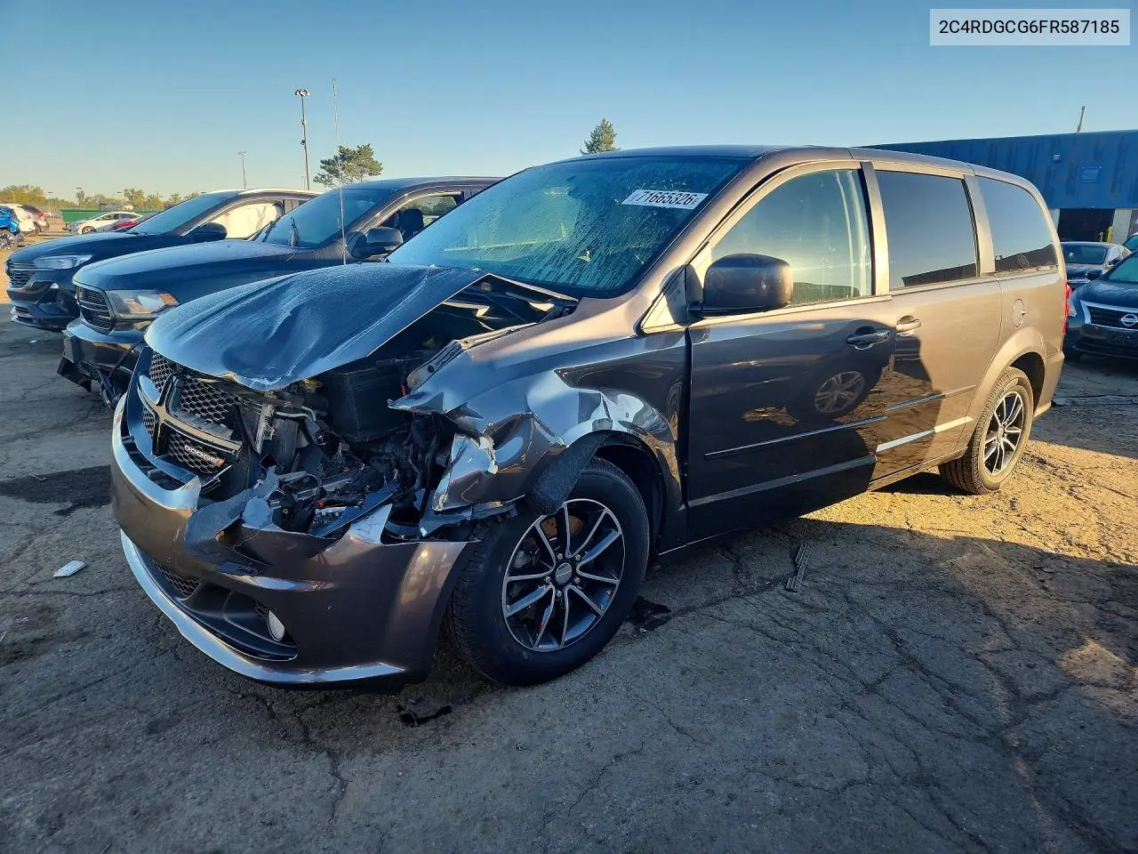 DODGE CARAVAN 2015, VIN 2C4RDGCG6FR587185