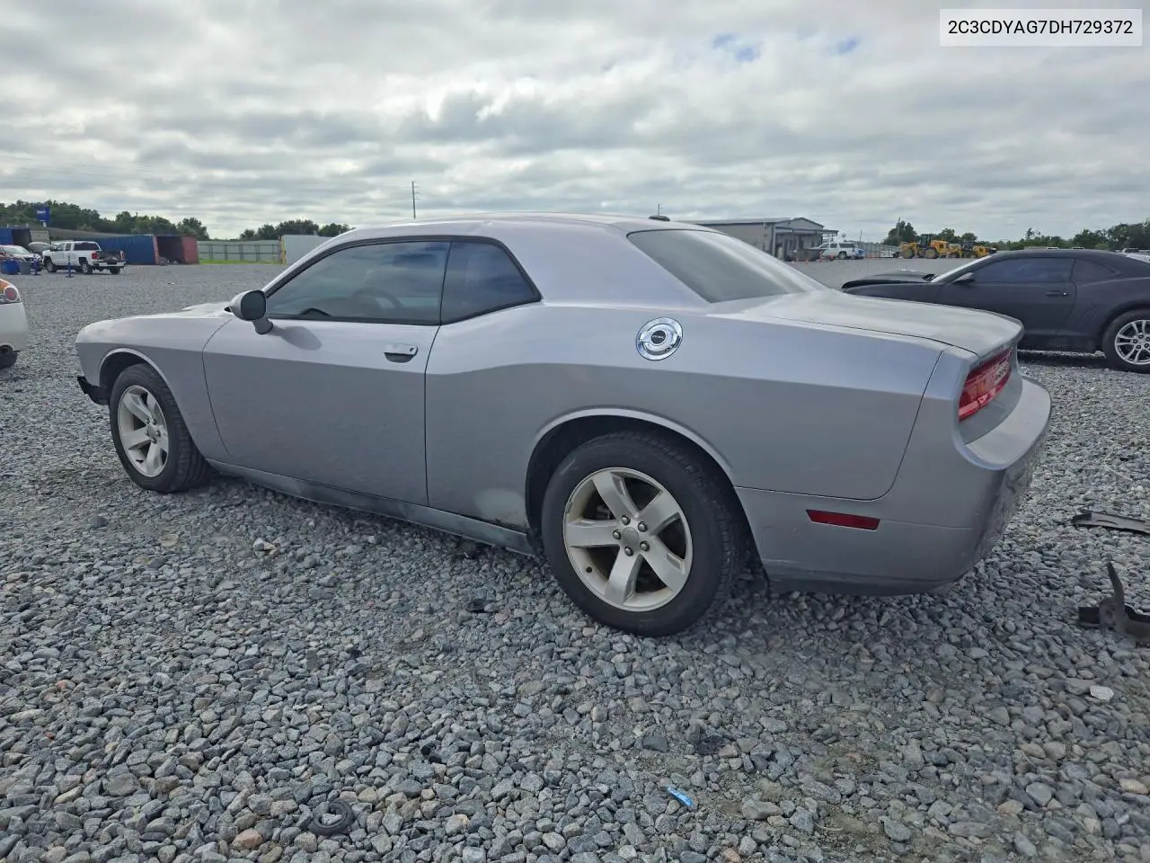 2013 DODGE CHALLENGER VIN 2C3CDYAG7DH729372 — фото 2