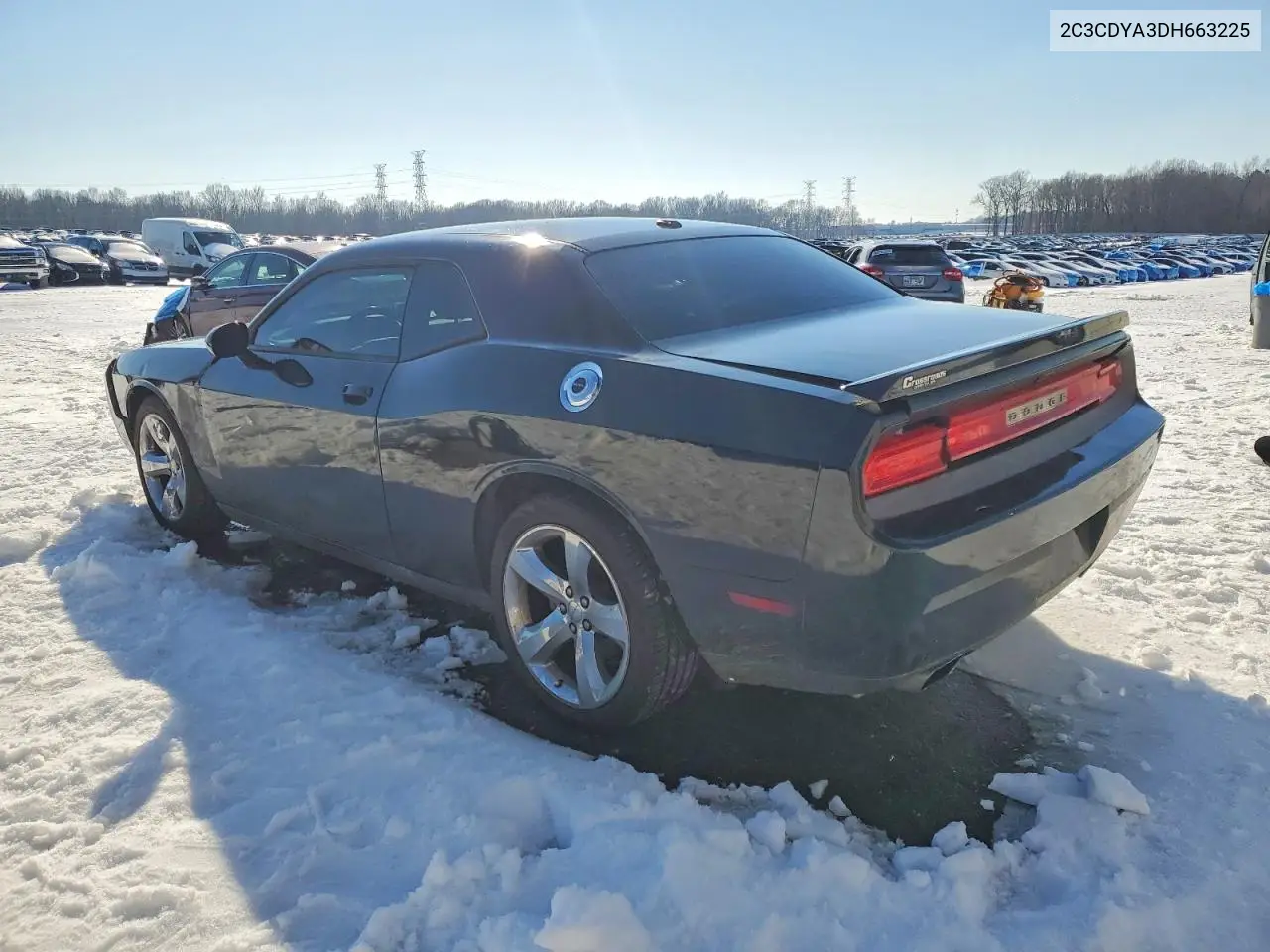 2013 DODGE CHALLENGER VIN 2C3CDYAG3DH663225 — фото 2
