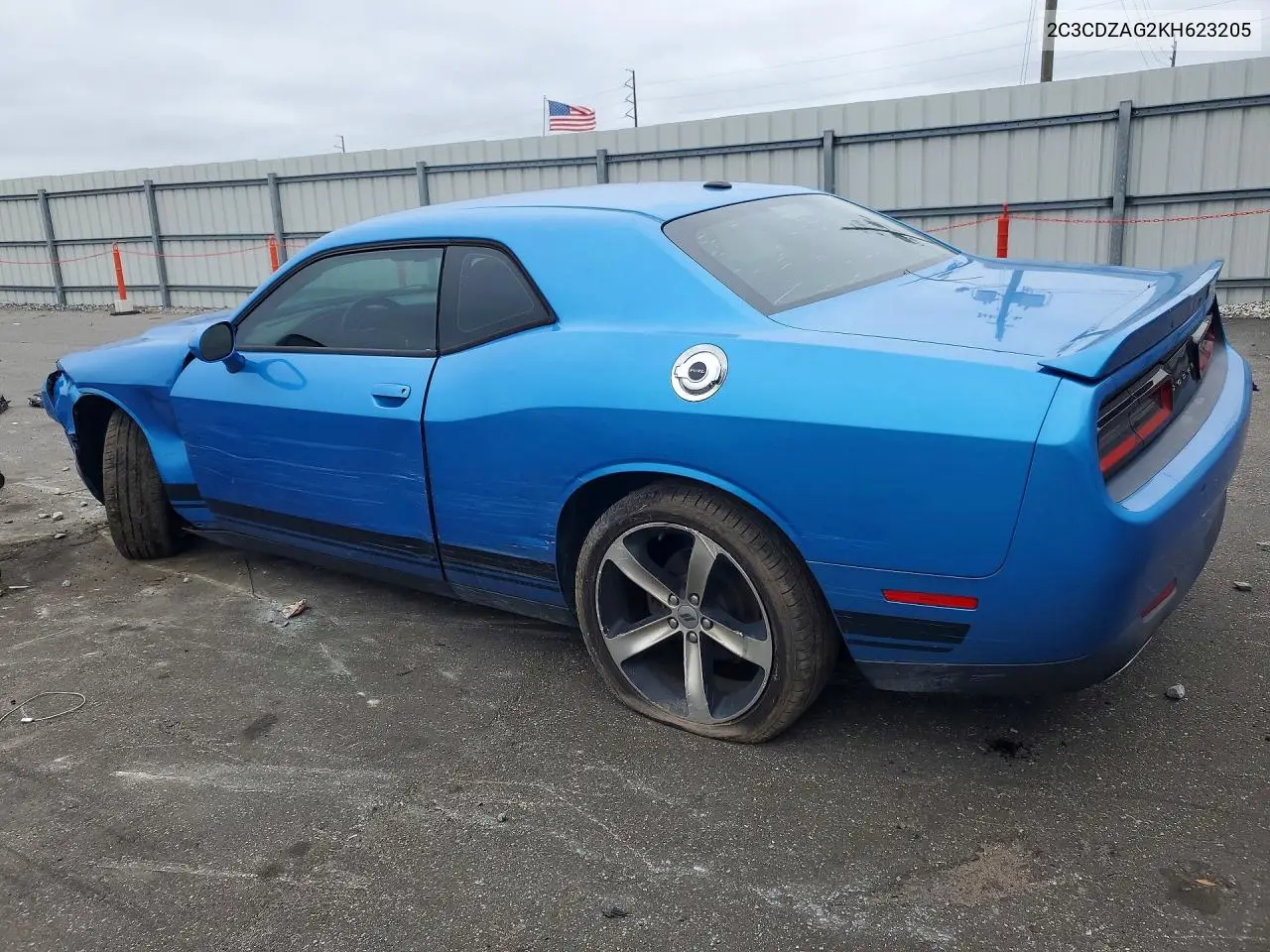 2019 DODGE CHALLENGER VIN 2C3CDZAG2KH623205 — фото 2