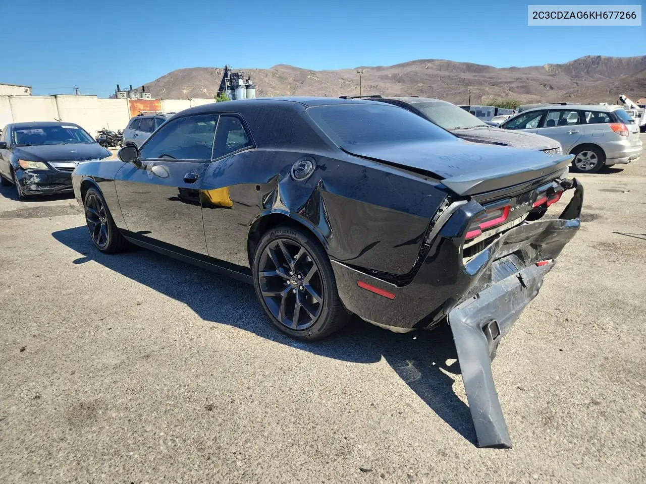 2019 DODGE CHALLENGER VIN 2C3CDZAG6KH677266 — фото 2