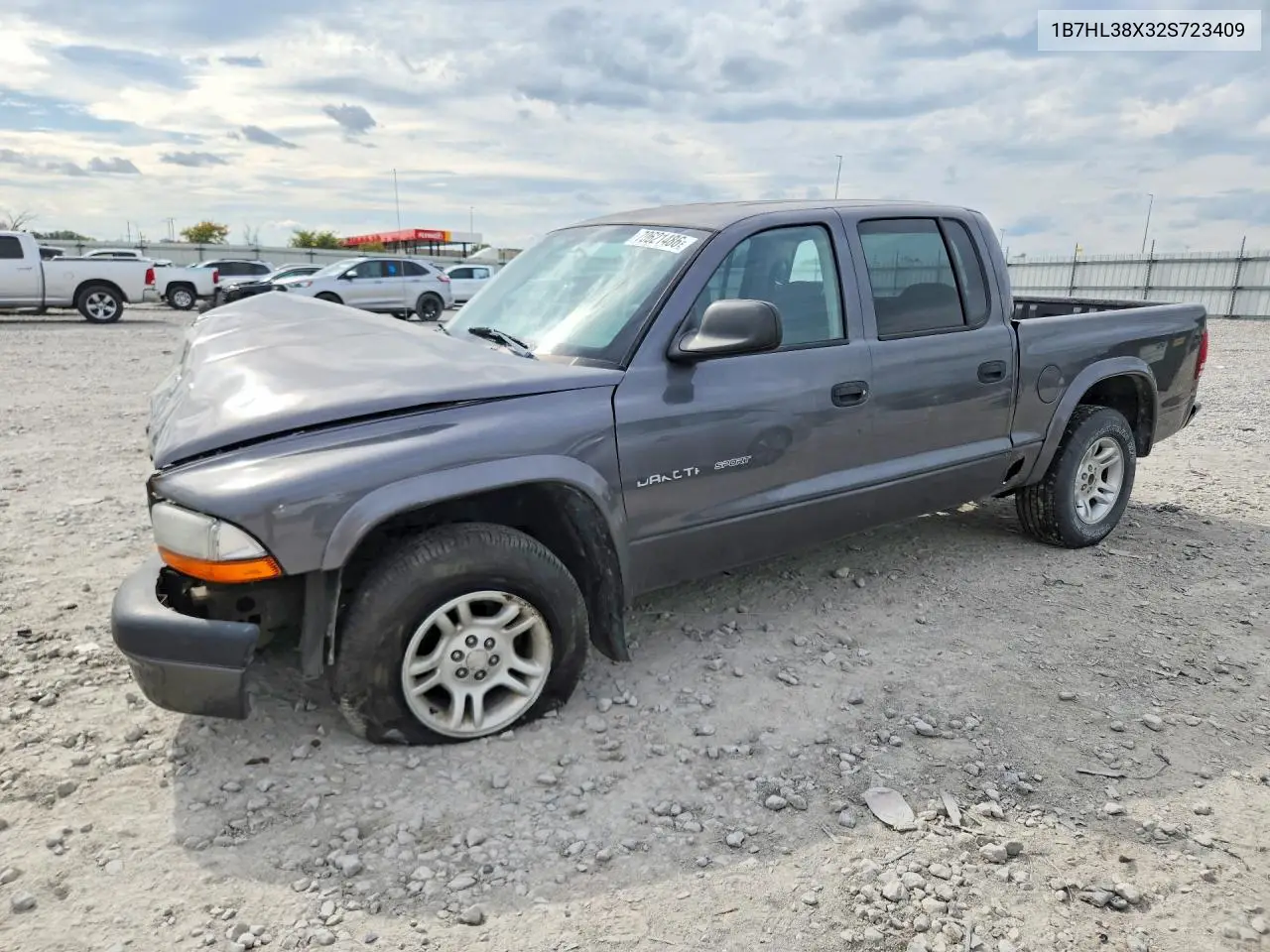 DODGE DAKOTA 2002, VIN 1B7HL38X32S723409
