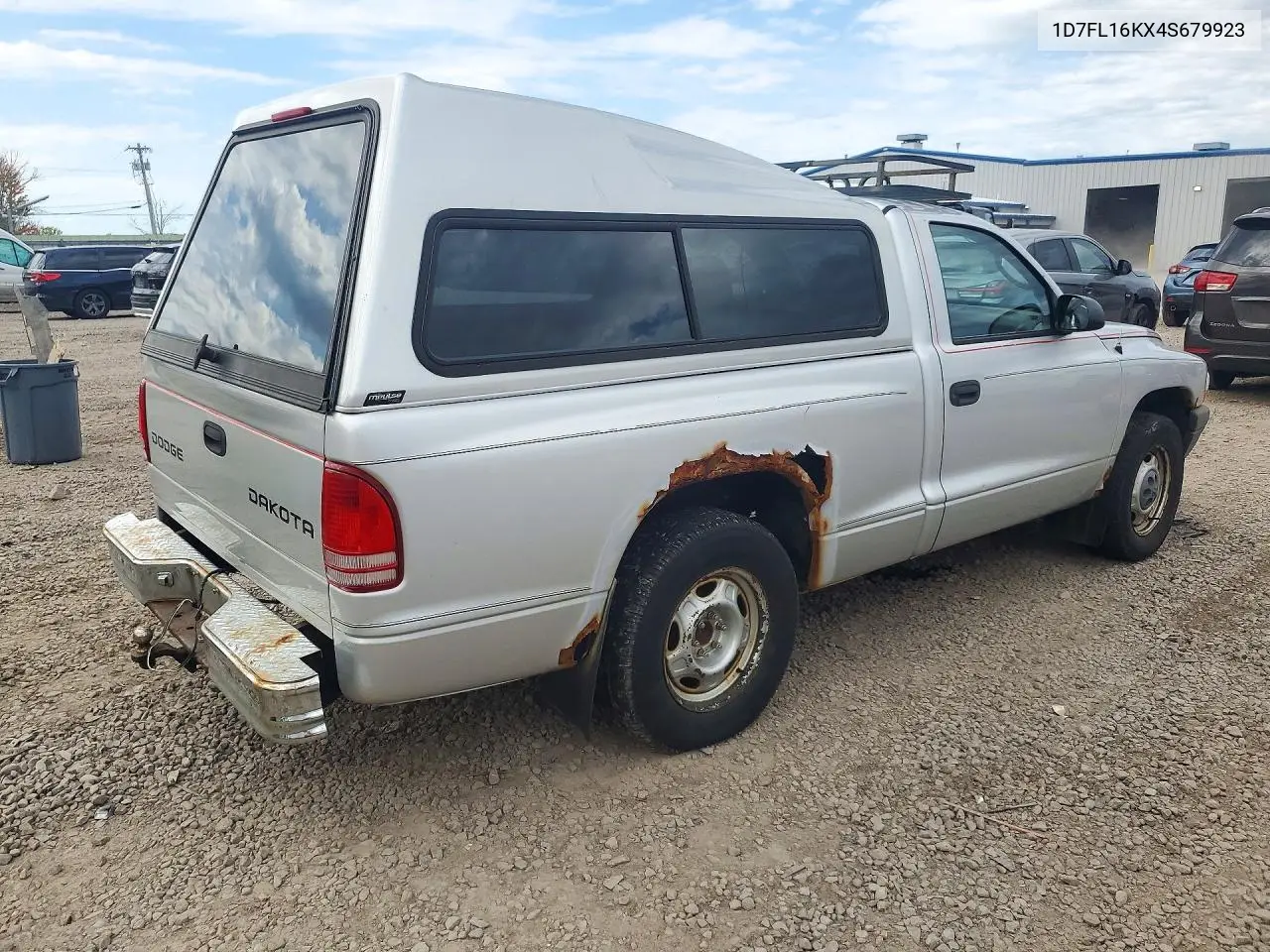 2004 DODGE DAKOTA VIN 1D7FL16KX4S679923 — фото 3