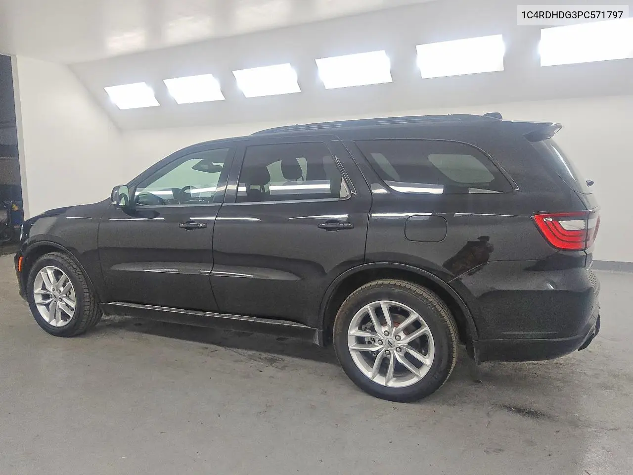 2023 DODGE DURANGO VIN 1C4RDHDG3PC571797 — фото 2