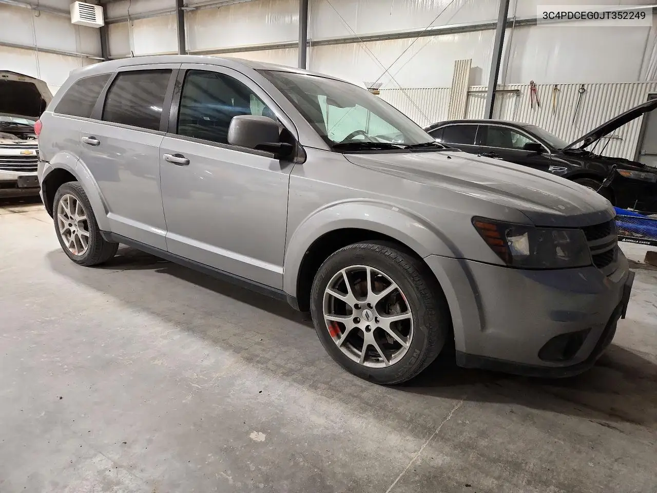 2018 DODGE JOURNEY VIN 3C4PDCEG0JT352249 — фото 4