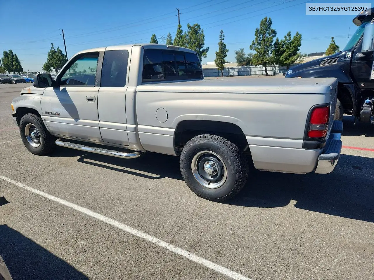 2000 DODGE RAM VIN 3B7HC13Z5YG125397 — фото 2