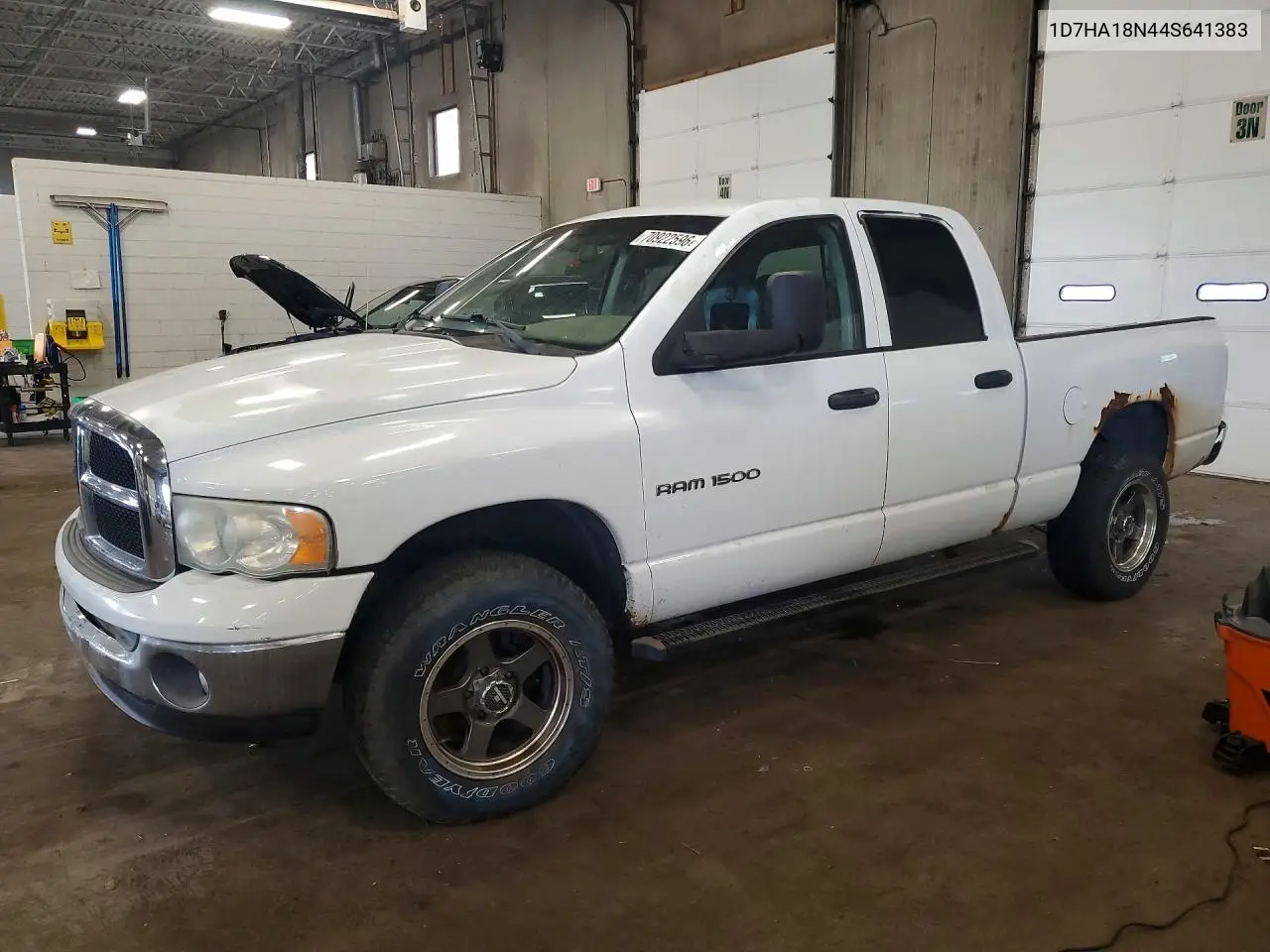 DODGE RAM 2004, VIN 1D7HA18N44S641383