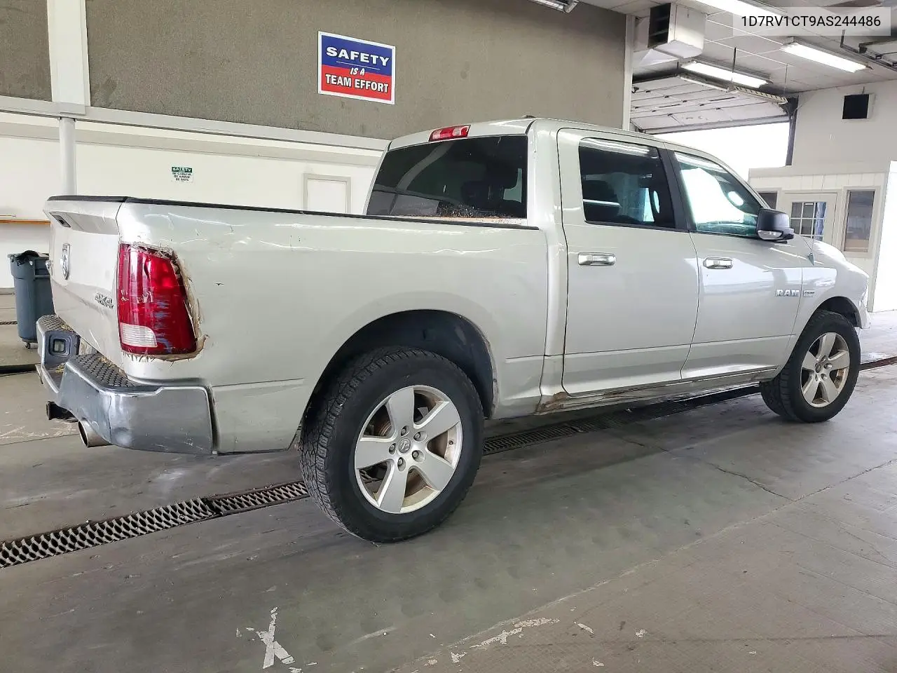 2010 DODGE RAM VIN 1D7RV1CT9AS244486 — фото 3
