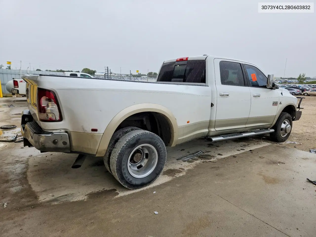 2011 DODGE RAM VIN 3D73Y4CL2BG603832 — фото 3