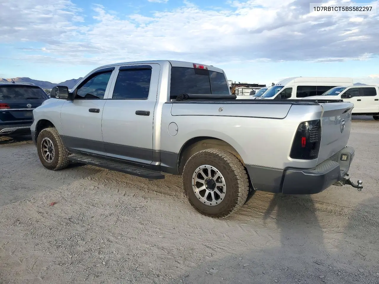 2011 DODGE RAM VIN 1D7RB1CT5BS582297 — фото 2