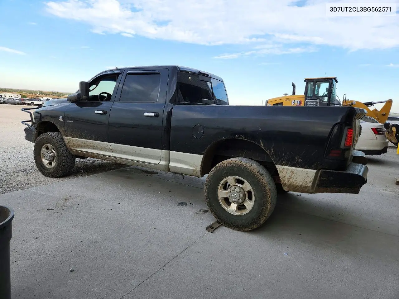 2011 DODGE RAM VIN 3D7UT2CL3BG562571 — фото 2