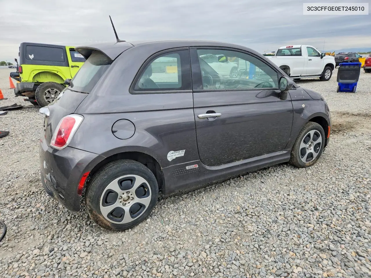 2014 FIAT 500 VIN 3C3CFFGE0ET245010 — фото 3