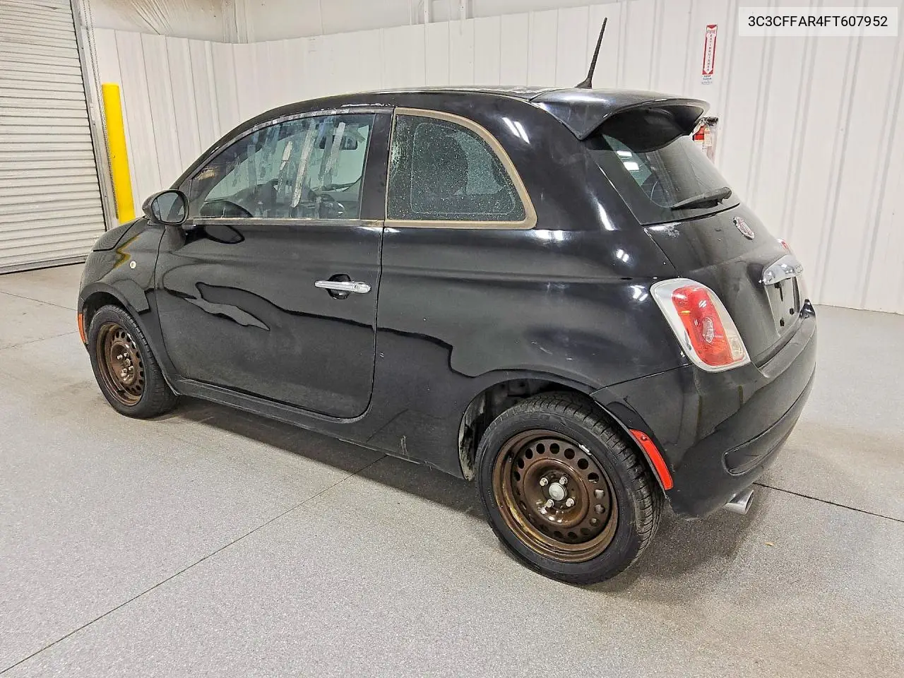 2015 FIAT 500 VIN 3C3CFFAR4FT607952 — фото 2