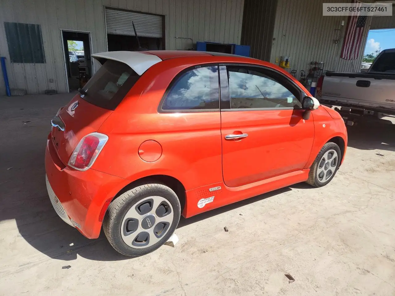 2015 FIAT 500 VIN 3C3CFFGE6FT527461 — фото 3