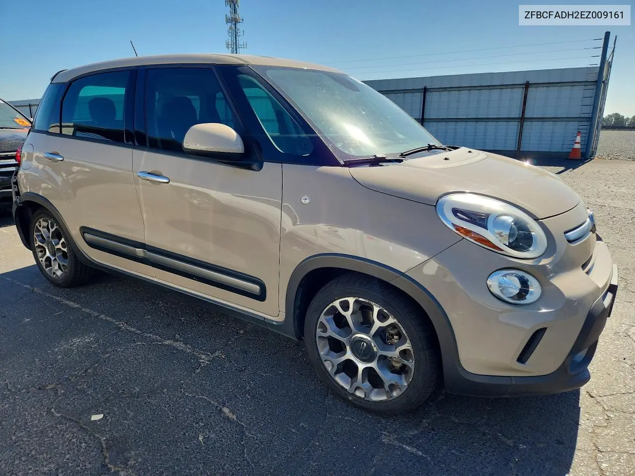 2014 FIAT 500L VIN ZFBCFADH2EZ009161 — фото 4