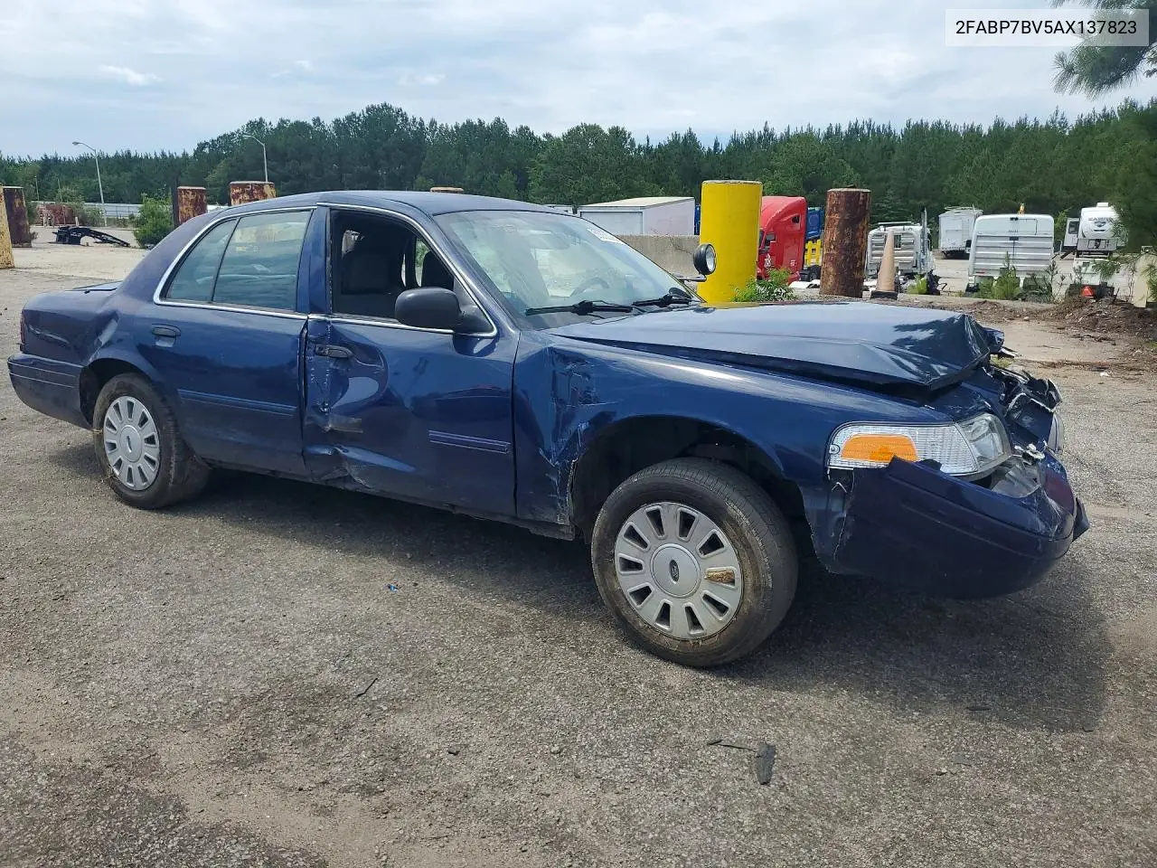 2010 FORD CROWN VICTORIA VIN 2FABP7BV5AX137823 — фото 4