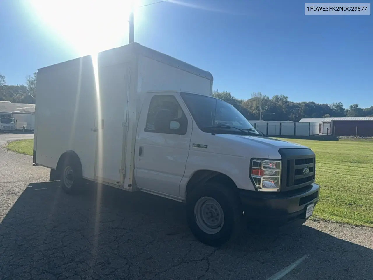 FORD ECONOLINE 2022, VIN 1FDWE3FK2NDC29877