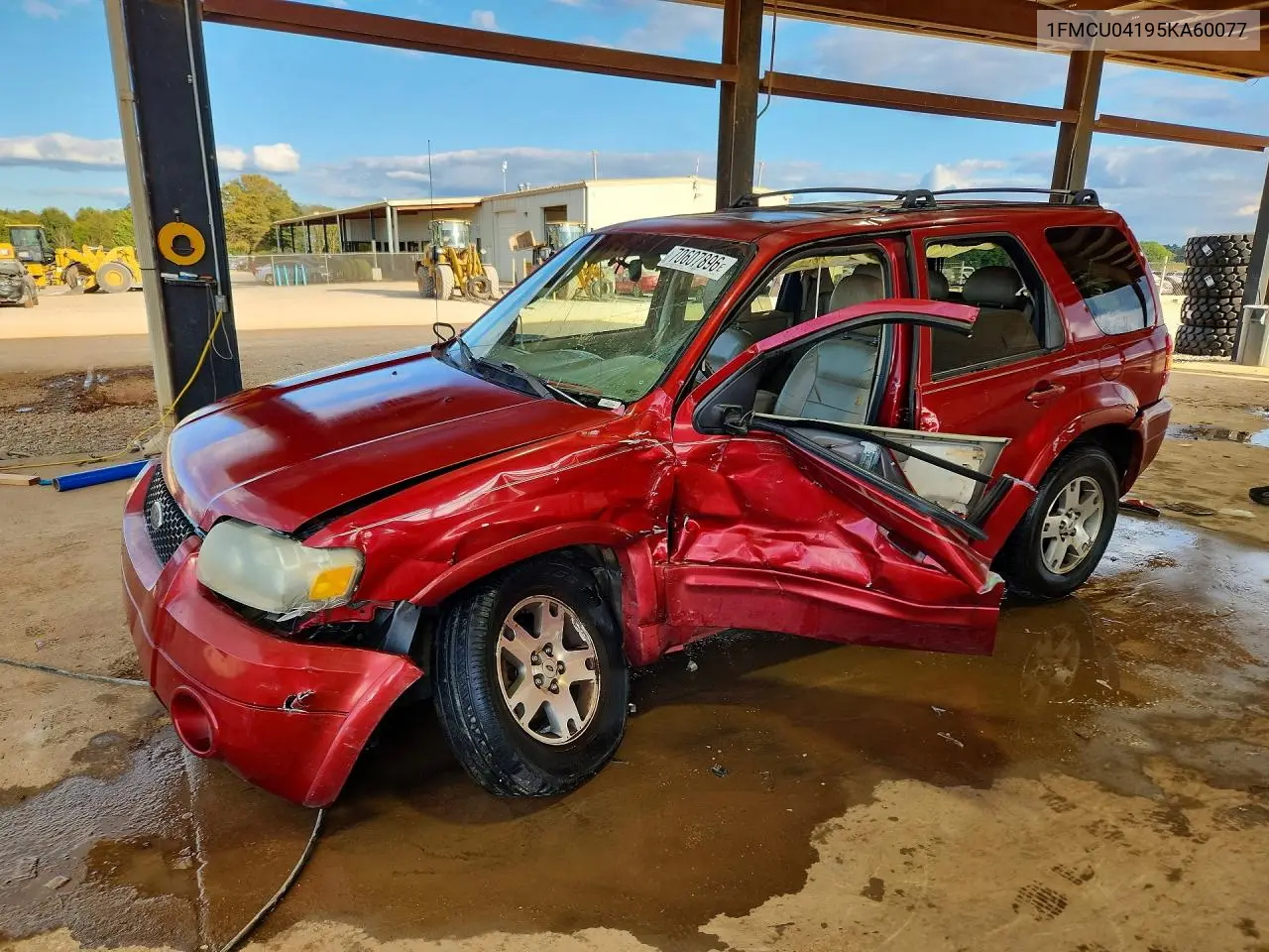 FORD ESCAPE 2005, VIN 1FMCU04195KA60077