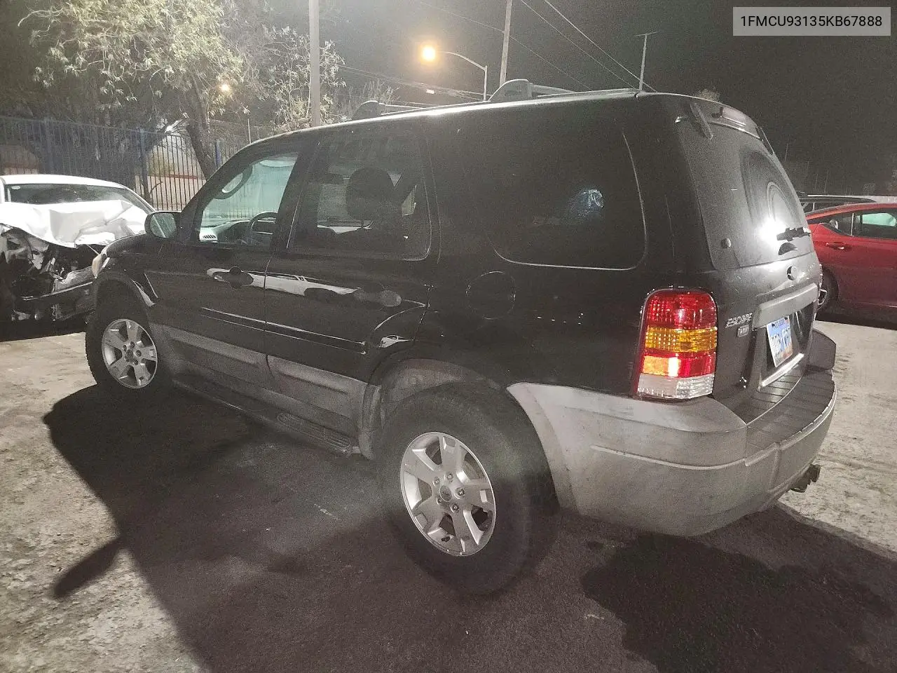 2005 FORD ESCAPE VIN 1FMCU93135KB67888 — фото 2
