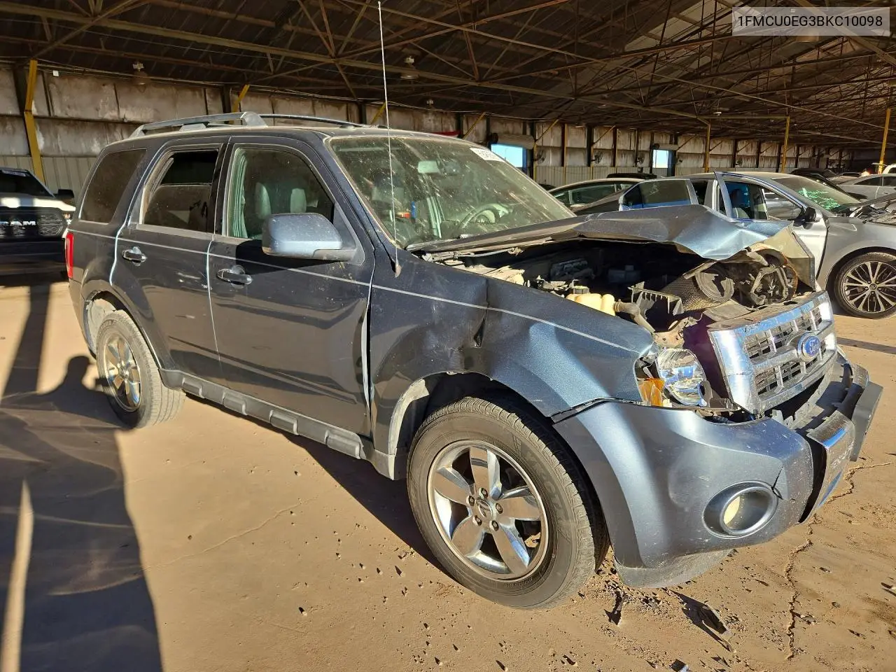 2011 FORD ESCAPE VIN 1FMCU0EG3BKC10098 — фото 4