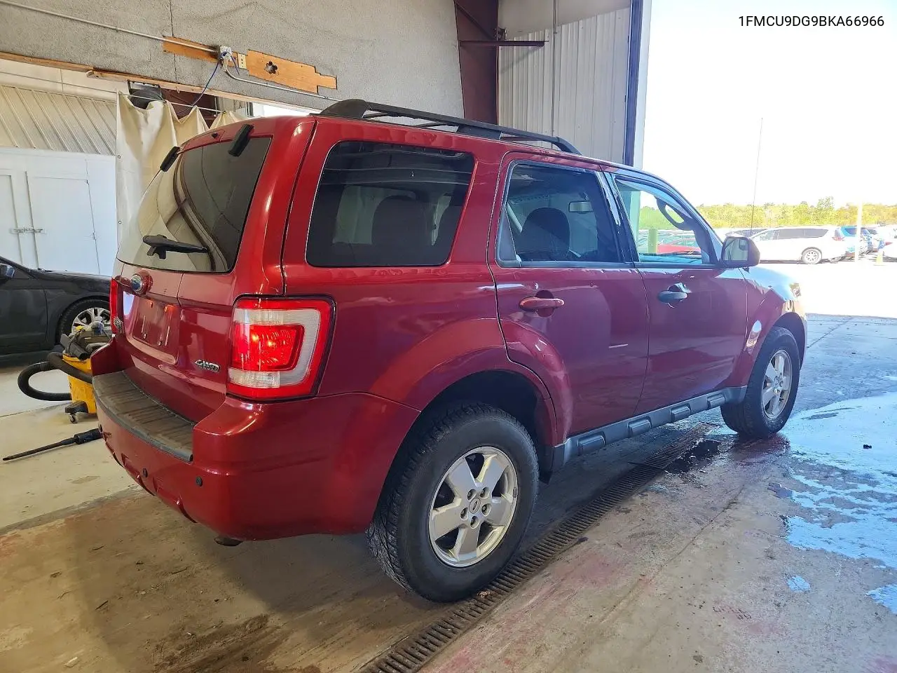 2011 FORD ESCAPE VIN 1FMCU9DG9BKA66966 — фото 3