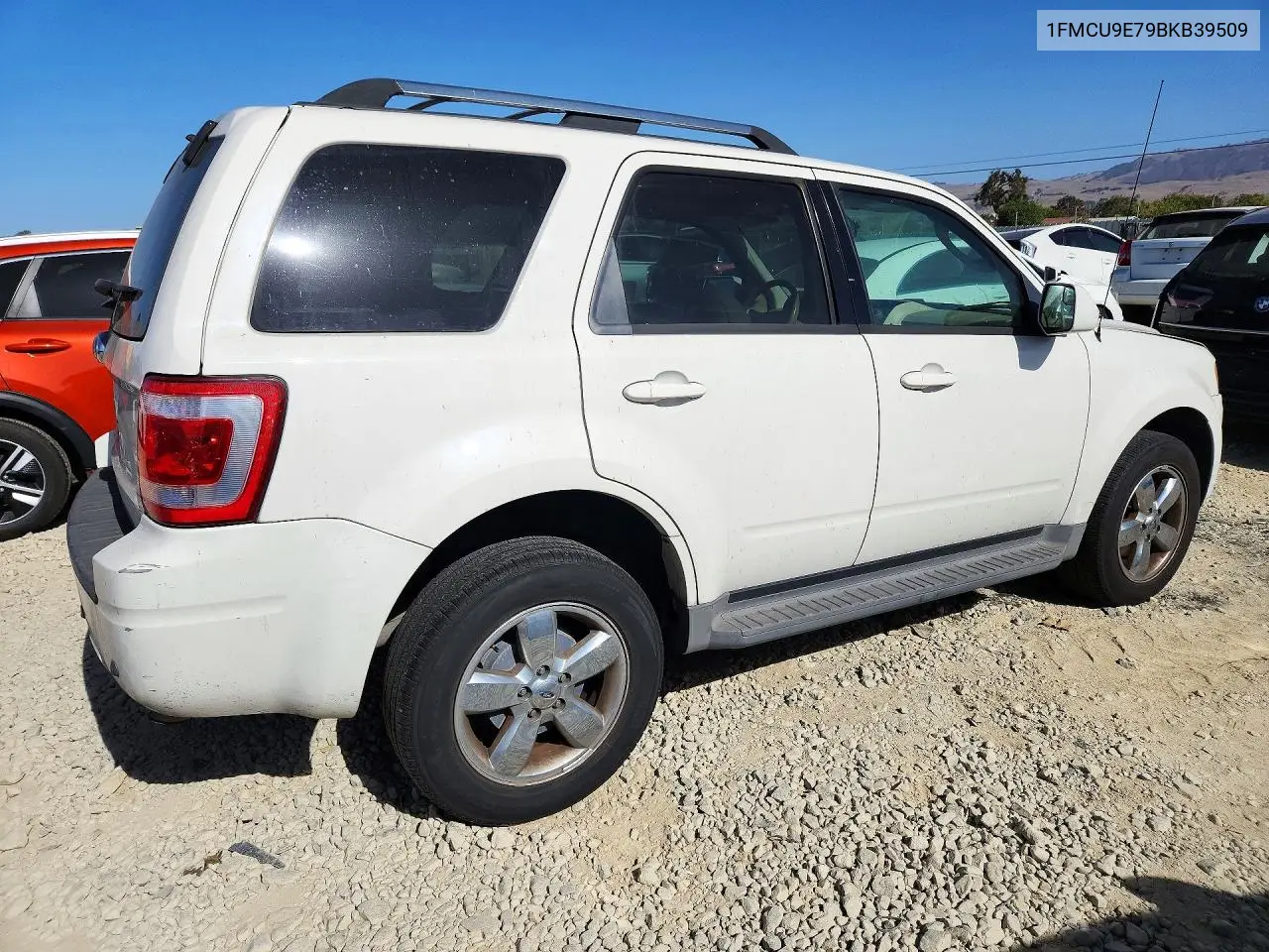 2011 FORD ESCAPE VIN 1FMCU9E79BKB39509 — фото 3