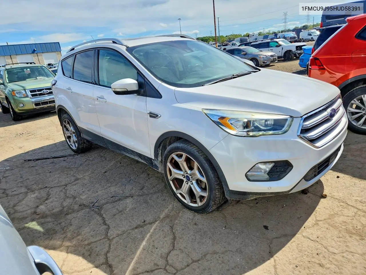 2017 FORD ESCAPE VIN 1FMCU9J95HUD58391 — фото 4