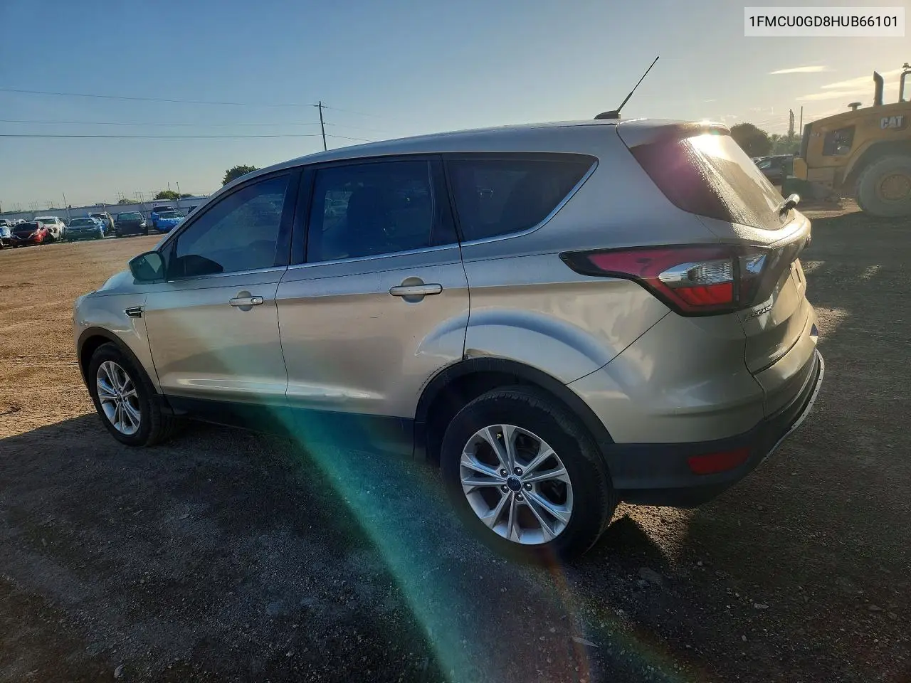 2017 FORD ESCAPE VIN 1FMCU0GD8HUB66101 — фото 2