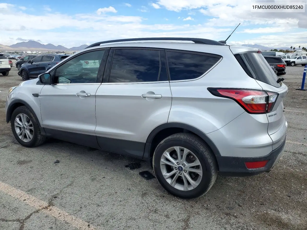 2017 FORD ESCAPE VIN 1FMCU0GDXHUD85240 — фото 2
