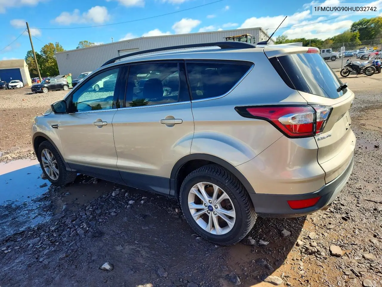 2017 FORD ESCAPE VIN 1FMCU9G90HUD32742 — фото 2