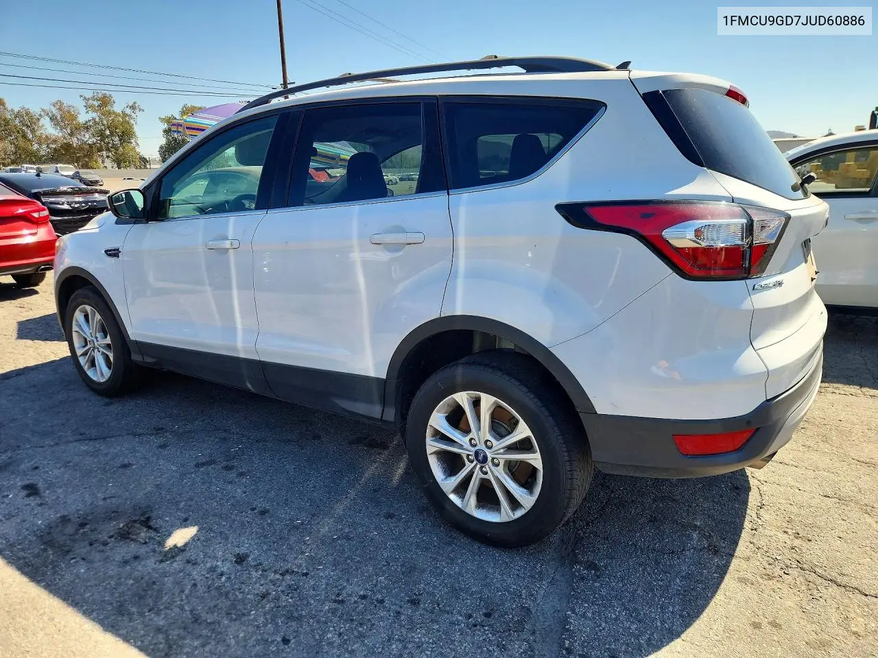 2018 FORD ESCAPE VIN 1FMCU9GD7JUD60886 — фото 2