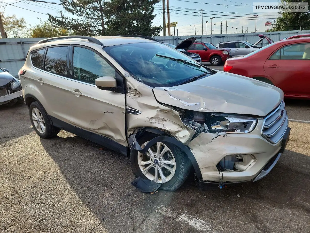 2018 FORD ESCAPE VIN 1FMCU9GD9JUD36072 — фото 4