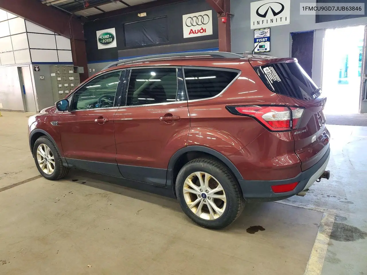 2018 FORD ESCAPE VIN 1FMCU9GD7JUB63846 — фото 2