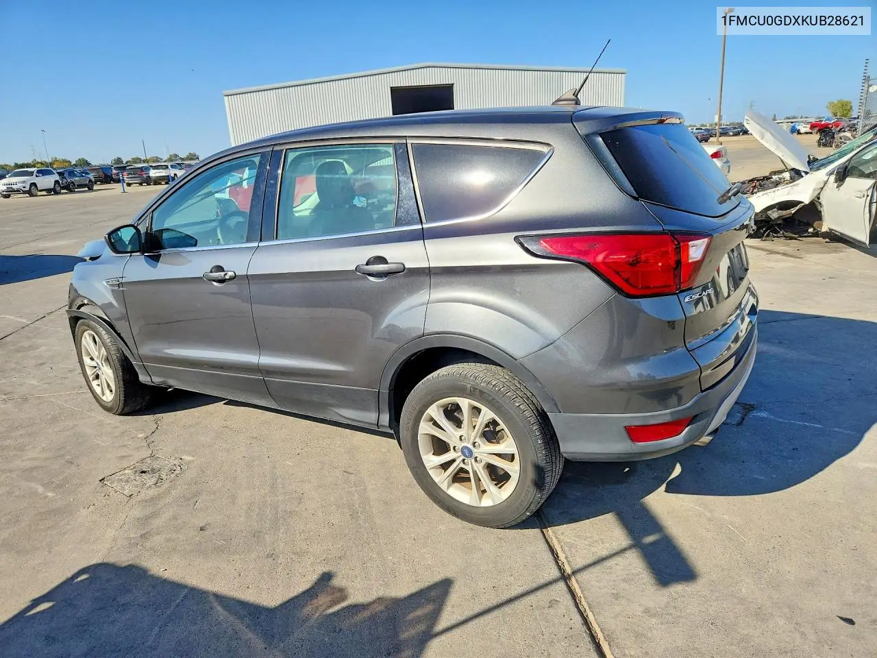 2019 FORD ESCAPE VIN 1FMCU0GDXKUB28621 — фото 2