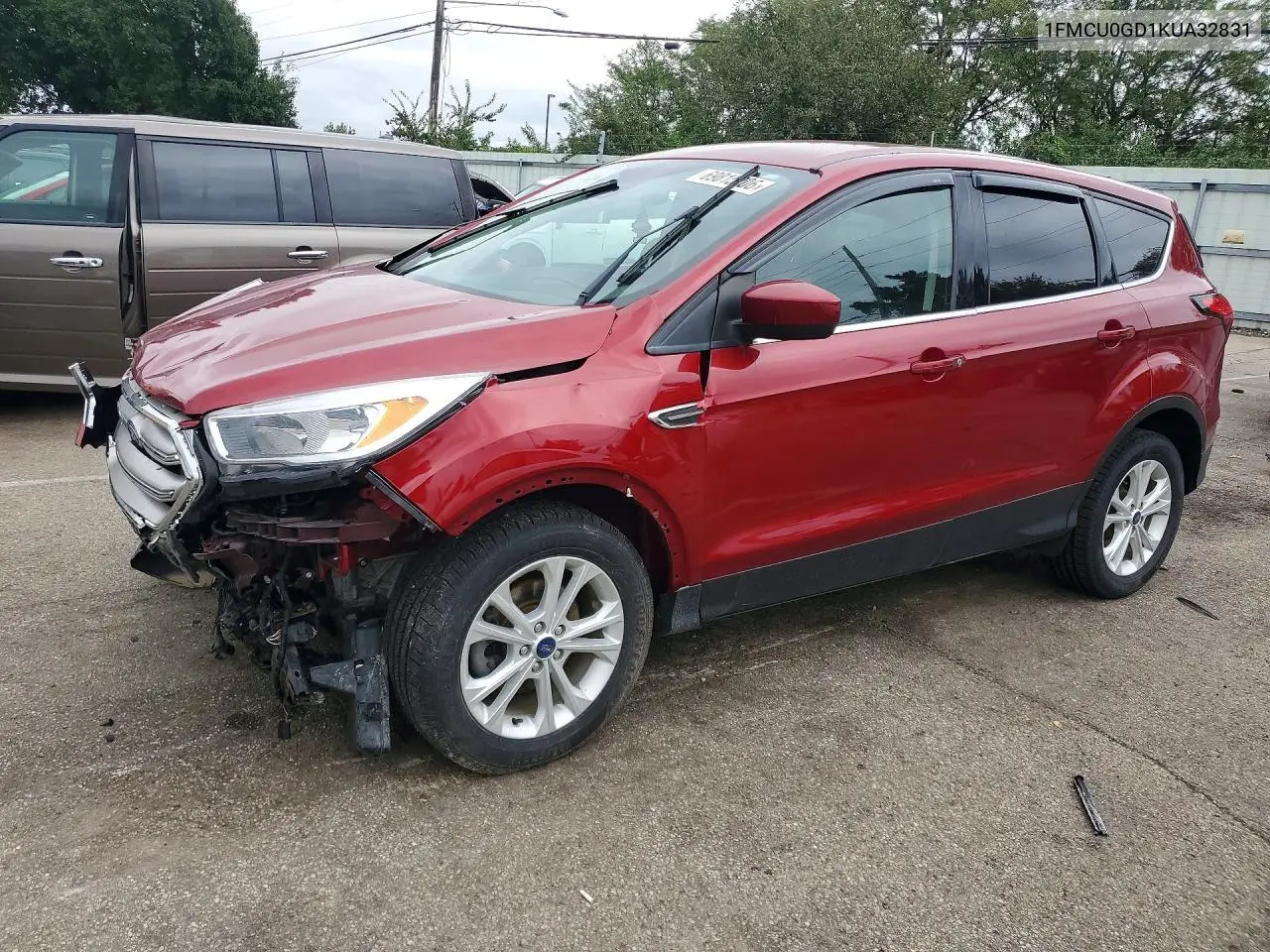 FORD ESCAPE 2019, VIN 1FMCU0GD1KUA32831
