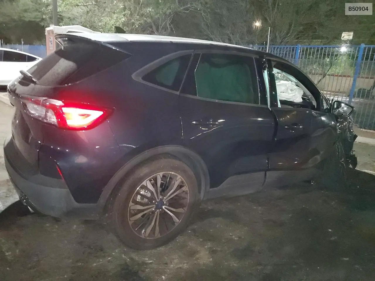 2022 FORD ESCAPE VIN 1FMCU0G63NUB50904 — фото 3