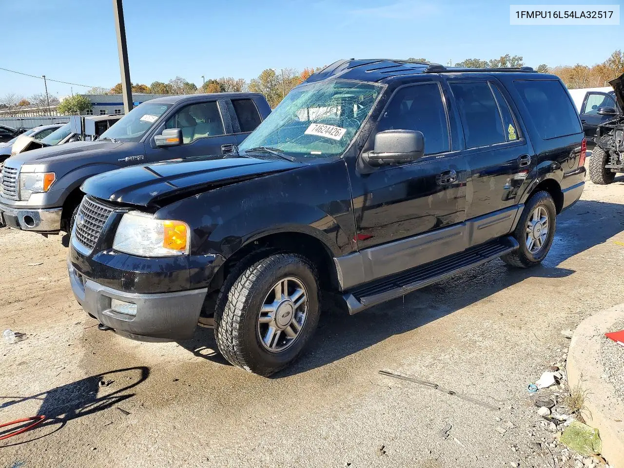 FORD EXPEDITION 2004, VIN 1FMPU16L54LA32517