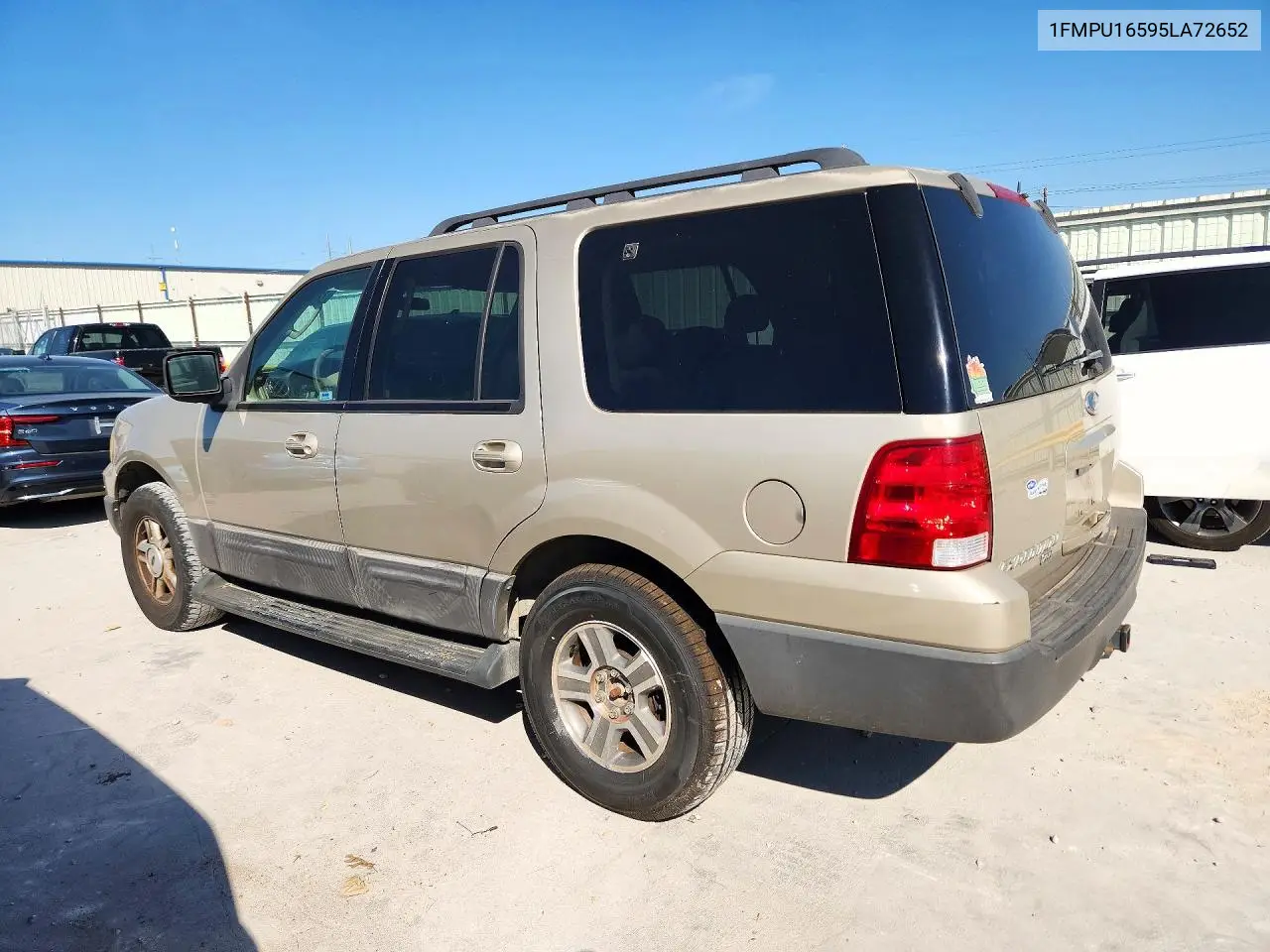2005 FORD EXPEDITION VIN 1FMPU16595LA72652 — фото 2