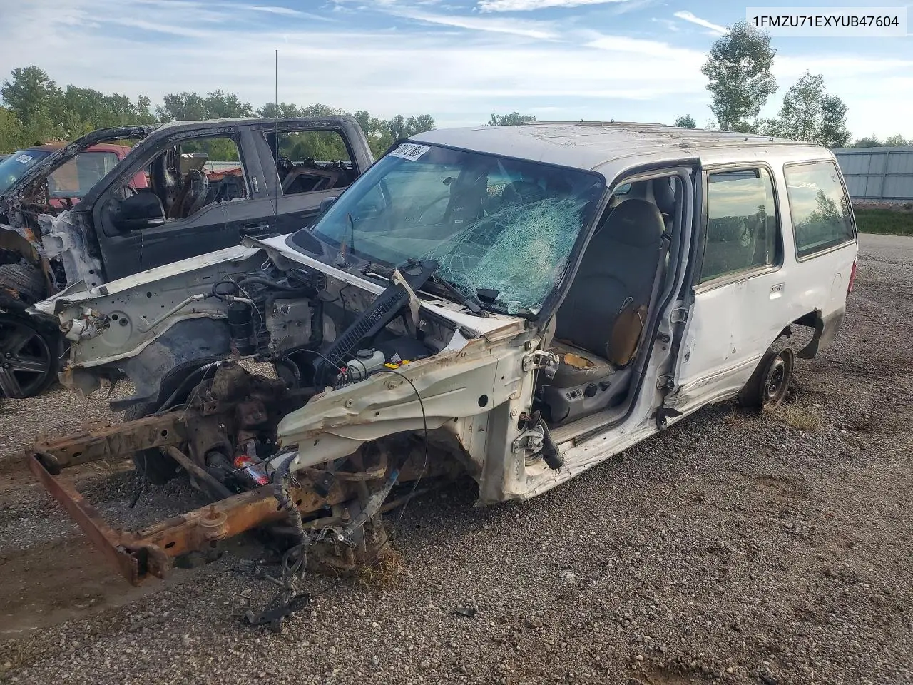 FORD EXPLORER 2000, VIN 1FMZU71EXYUB47604