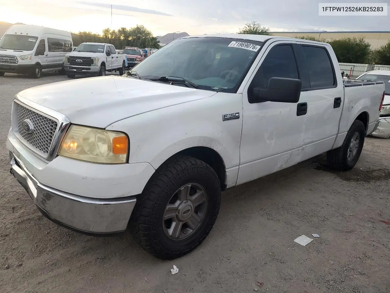 FORD F-150 2006, VIN 1FTPW12526KB25283