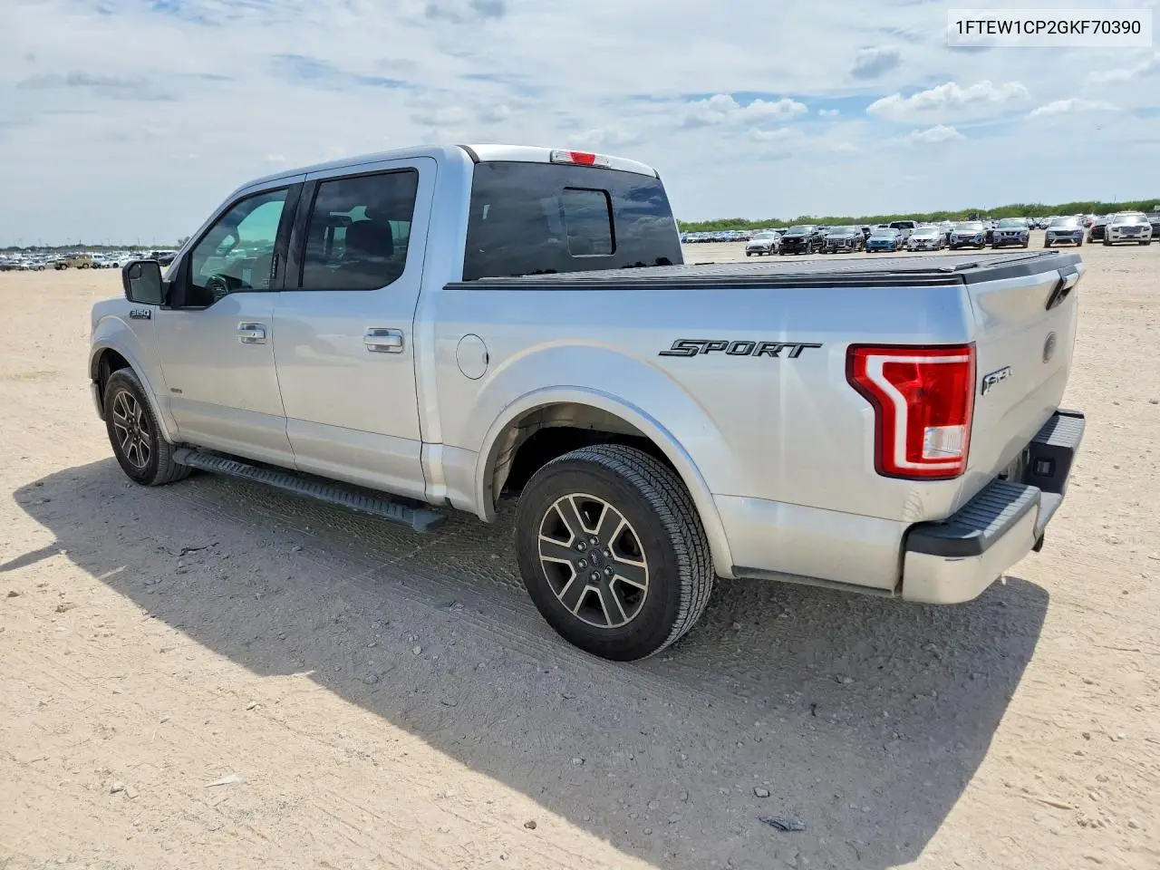 2016 FORD F-150 VIN 1FTEW1CP2GKF70390 — фото 2