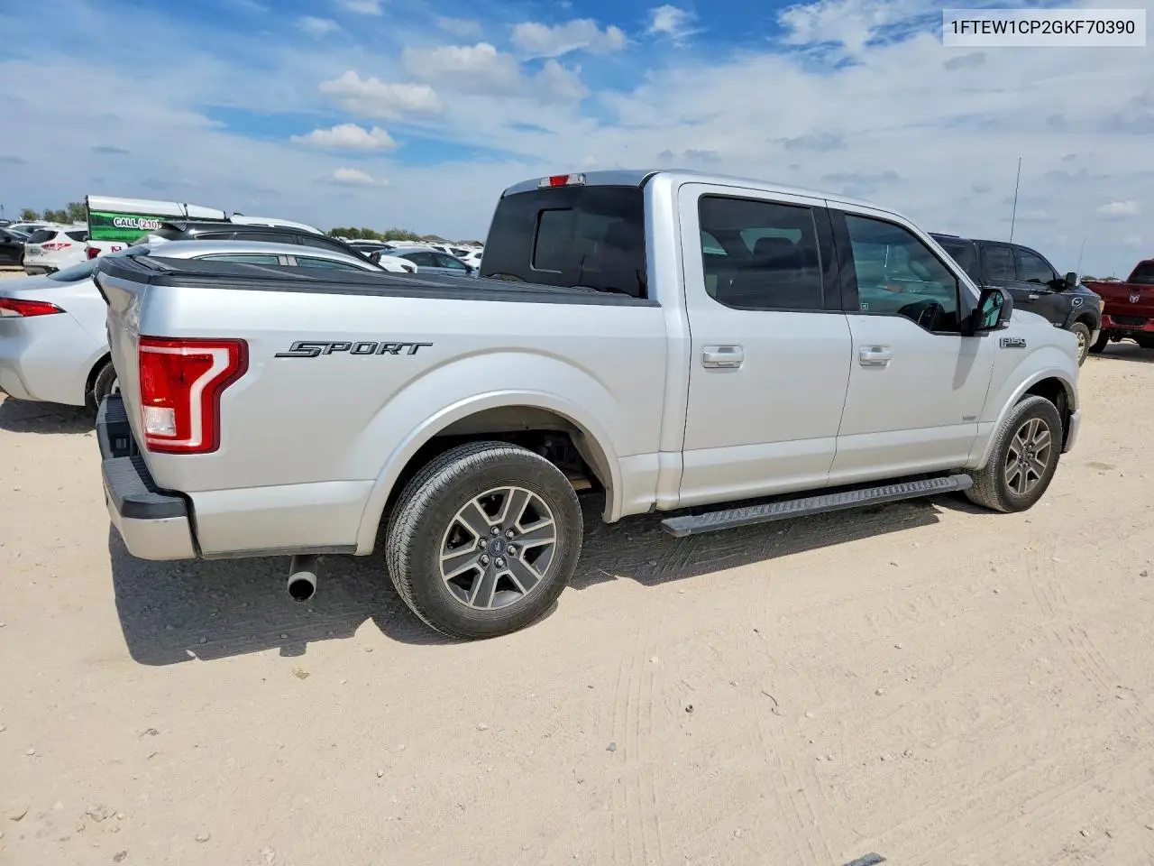 2016 FORD F-150 VIN 1FTEW1CP2GKF70390 — фото 3