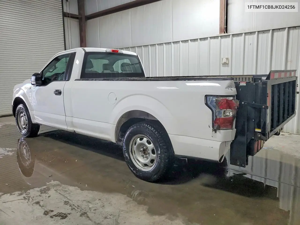 2018 FORD F-150 VIN 1FTMF1CB8JKD24256 — фото 2