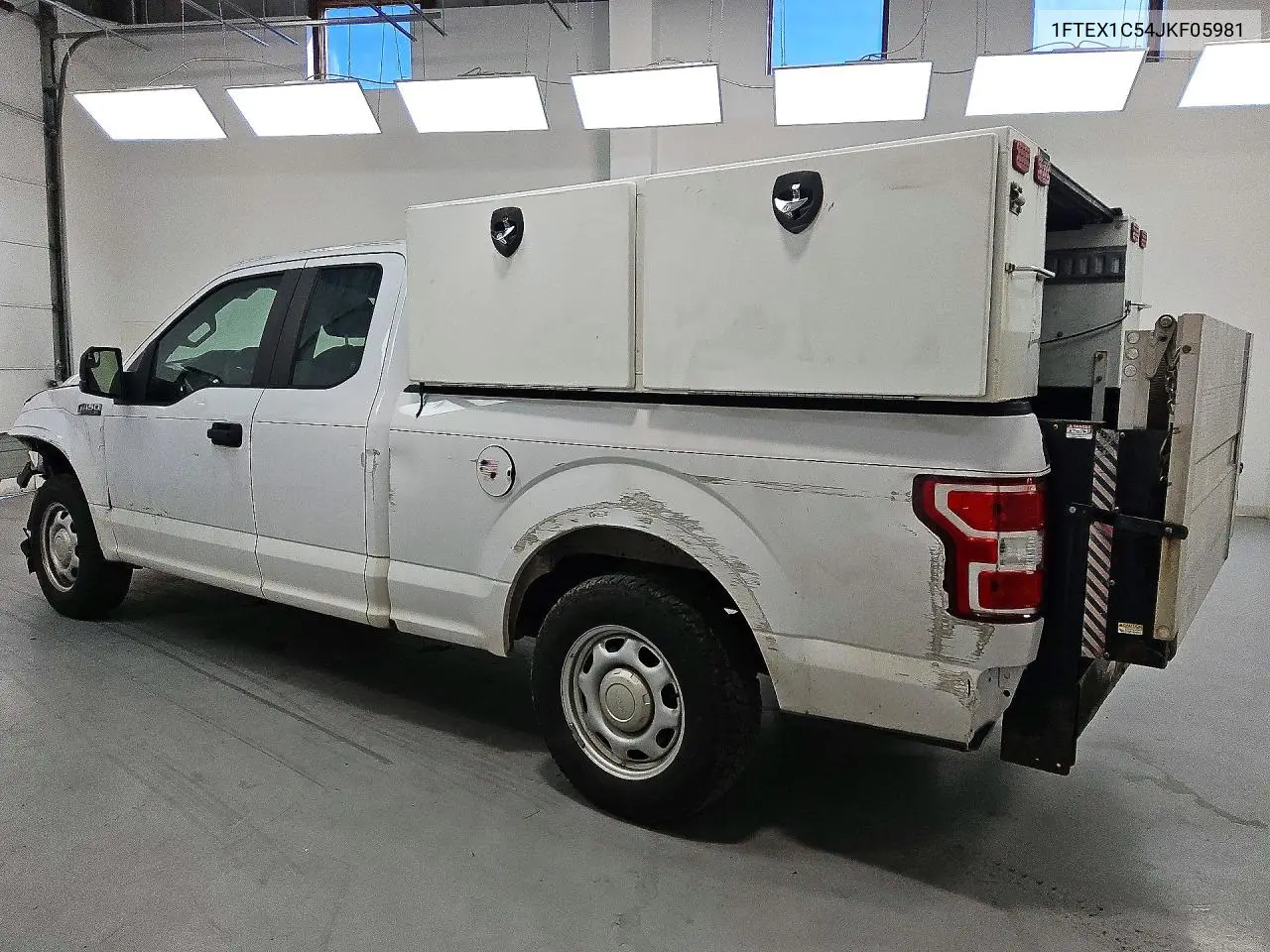 2018 FORD F-150 VIN 1FTEX1C54JKF05981 — фото 2