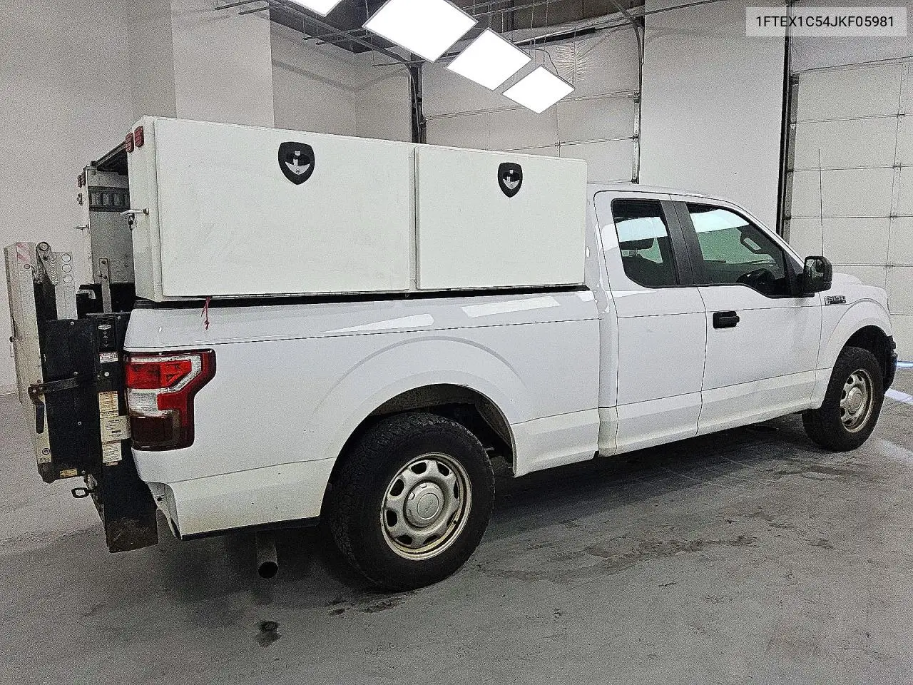 2018 FORD F-150 VIN 1FTEX1C54JKF05981 — фото 3