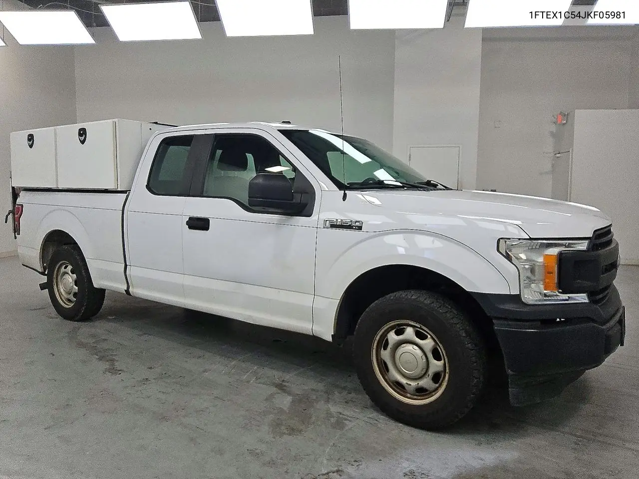 2018 FORD F-150 VIN 1FTEX1C54JKF05981 — фото 4