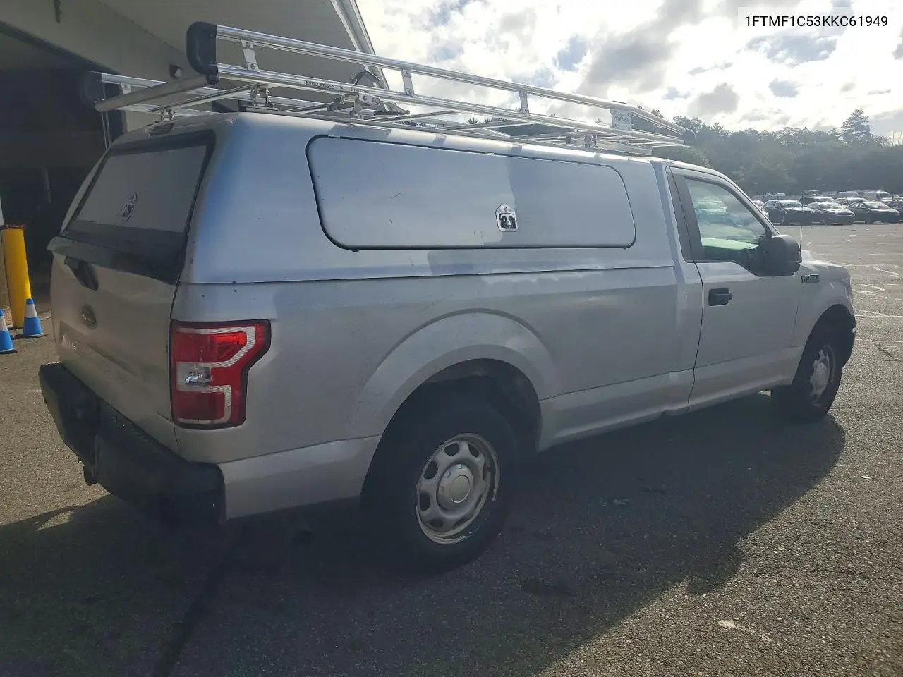 2019 FORD F-150 VIN 1FTMF1C53KKC61949 — фото 3