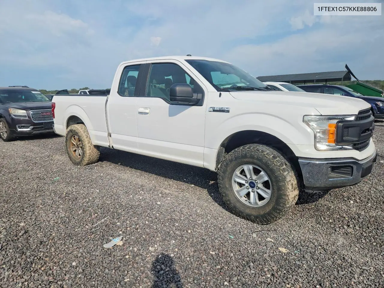2019 FORD F-150 VIN 1FTEX1C57KKE88806 — фото 4