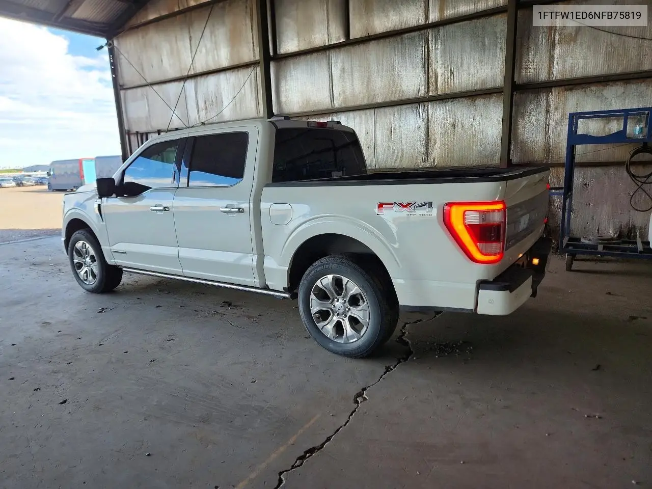 2022 FORD F-150 VIN 1FTFW1ED6NFB75819 — фото 2