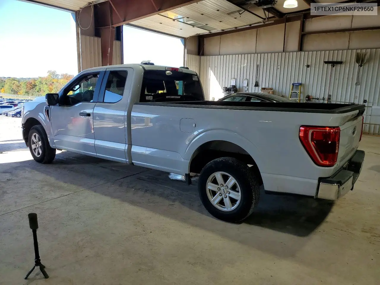 2022 FORD F-150 VIN 1FTEX1CP6NKF29660 — фото 2